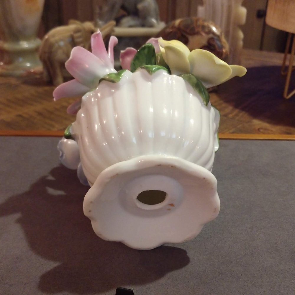 Flower Vase - Picture 6 of 8